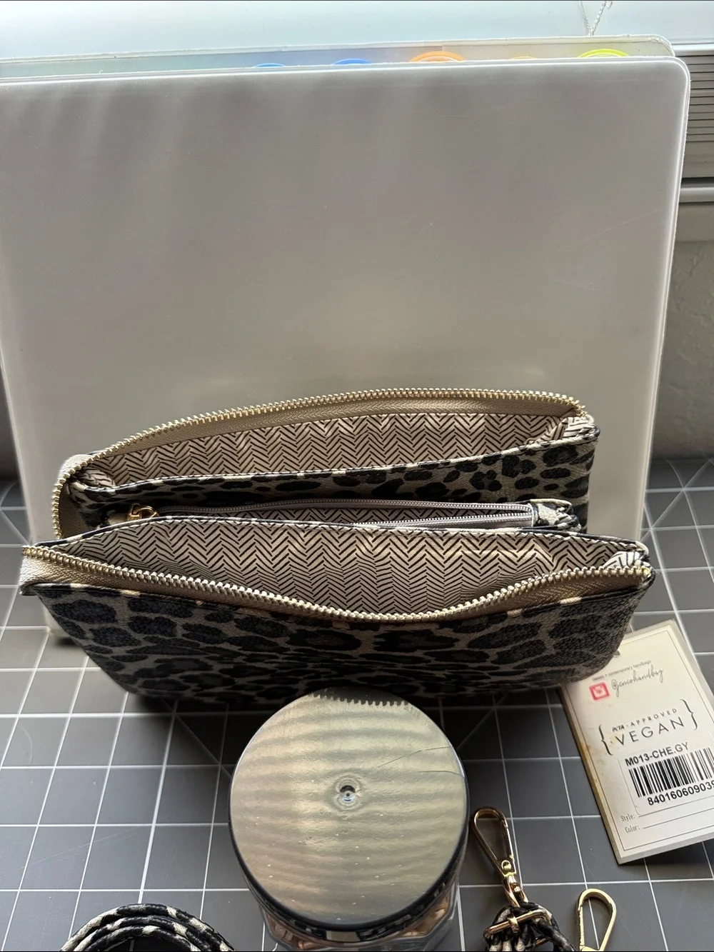 Jen & Co chic leopard